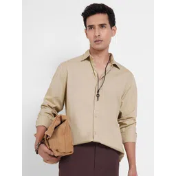 7 Alt by Pantaloons Men Relaxed Fit Solid Spread Collar Pure Cotton Casual Shirt-picture-28