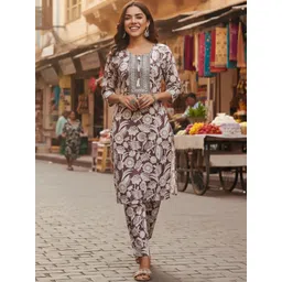 AADVIKA Women Floral Printed Regular Thread Work Kurta with Trousers-picture-19