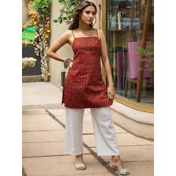 Aaghnya Floral Print Ethnic Top-picture-30