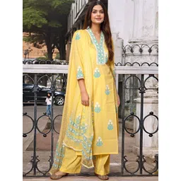 Aaghnya Women Floral Printed Kurta with Palazzo & Dupatta-picture-38