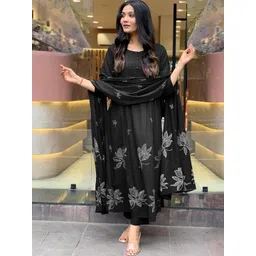 Aaghnya Women Floral Printed Pleated Kurta with Trousers & With Dupatta-picture-20