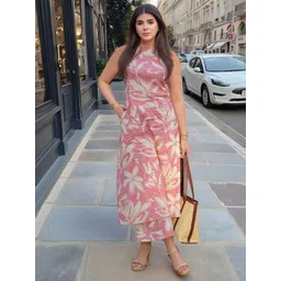 Aaghnya Women Floral Printed Regular Kurta with Palazzos-image-39