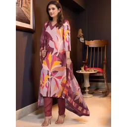 Aaghnya Women Floral Printed Regular Kurta with Trousers & With Dupatta-image-26