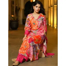 Aaghnya Women Pink Kurta Sets image 2