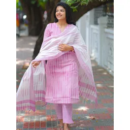 Aaghnya Women Pink Viscose Rayon Kurta Sets image 3