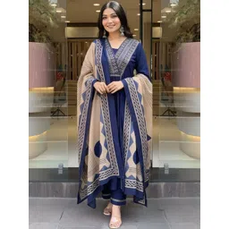 Aaghnya Women Printed Regular Kurta with Trousers & With Dupatta-picture-29