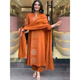 Aaghnya Women Printed Regular Kurta with Trousers & With Dupatta-picture-0