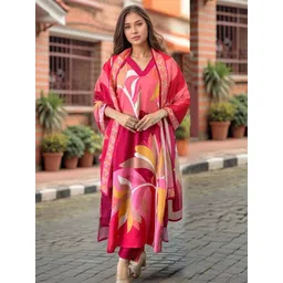 Aaghnya Women Printed Viscose Rayon Kurta & Trousers-picture-30