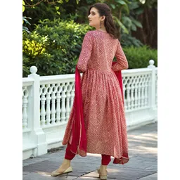 Aaghnya Women Viscose Rayon Printed Kurta Sets image 5