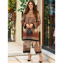 Aaghnya Women Viscose Rayon Printed Regular Kurta with Trousers-picture-24