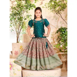 Aarika Girls Embellished Beads and Stones Ready to Wear Lehenga &-picture-11