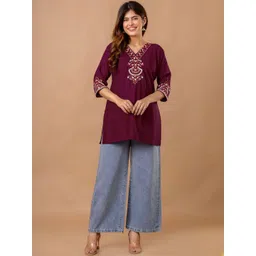 Aasira Women Floral Embroidered V-Neck Ethnic Tunic-picture-13