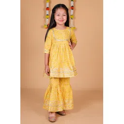 AATYA KIIDS Girls Floral Printed Regular Gotta Patti Pure Cotton Kurta with Sharara-picture-25