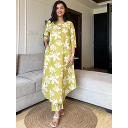 Aaysa Kurti Floral Printed V Neck Pure Cotton Tunic With Trousers Co-Ords-picture-18