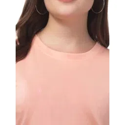 Adixus Women T-shirt image 3