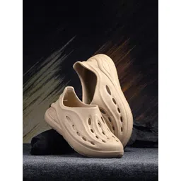 AfroJack Men Croslite Clogs-picture-21