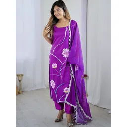 AG TEXTILE Women Floral Printed Kurta with Trousers & Dupatta-picture-26