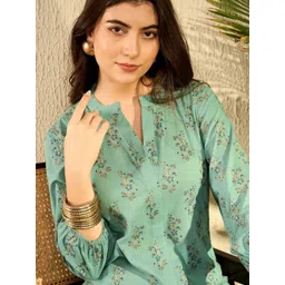 AHIKA Floral Print Mandarin Collar Top-picture-36
