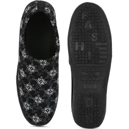 air - aqua Airaqua Womens Slip On Walking Shoes for Daily Use/Lightweight Running Trainers/Comfortable Winter Bellies/Gym Training Casual Sports Footwear for Girls(Print_2) image 4