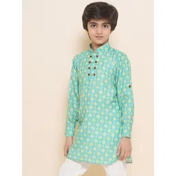 Aj DEZInES Boys Ethnic Motifs Printed Mandarin Collar Roll-Up Sleeves Kurta-picture-19