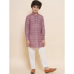 Aj DEZInES Ethnic Motifs Printed Mandarin Collar Kurta with Trousers-picture-13