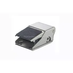 Akari FM320 3/2 way Foot Pedal Valve image 1