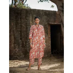Akiso Brick Red Block Printed Straight Kurta With Hand Embroidered Detail-picture-37
