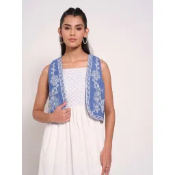 Akkriti by Pantaloons Blue Embroidered Jacket-picture-29