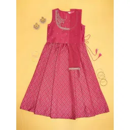 Akkriti by Pantaloons Girls Calypso Coral Embellished Lehenga Cholis-picture-21