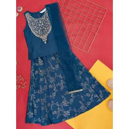 AKKRITI BY PANTALOONS Girls Embroidered Ready to Wear Lehenga & Blouse With Dupatta-picture-41