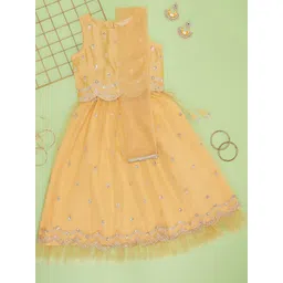 AKKRITI BY PANTALOONS Girls Embroidered Sequinned Ready to Wear Lehenga & Blouse With Dupatta-picture-30