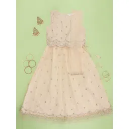 AKKRITI BY PANTALOONS Girls Sequinned Ready to Wear Lehenga & Blouse With Dupatta-picture-35