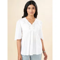 Akkriti by Pantaloons White Cotton Embroidered Top-picture-19