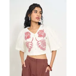 Akkriti By Pantaloons White Regular Fit Embroidered Top-picture-46