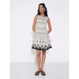 Akkriti By Pantaloons White Regular Fit Printed Dress-picture-48
