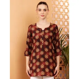 Akshatani Floral Printed V-Neck Pure Cotton Kurti-picture-25