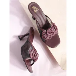 Alishtezia Women Block Heel Sandals with Corsage-picture-35