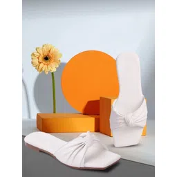 Alishtezia Women One Toe Flats-picture-24