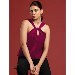 all about you Keyhole Twisted Neck Sleeveless Velvet Top-picture-18