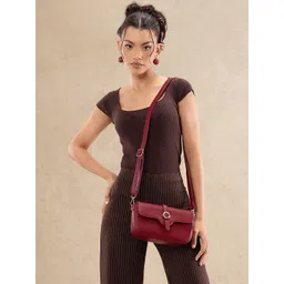 all about you Structured Sling Bag-picture-33