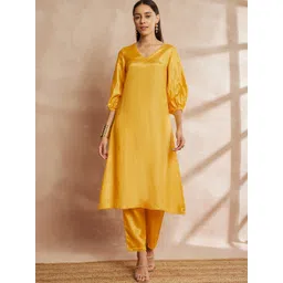 all about you V-Neck Three-Quarter Sleeves Puffed Sleeves A-Line Kurta with Trousers-picture-10