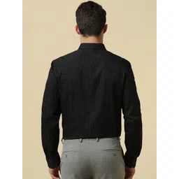 Allen Solly Men Slim Fit Spread Collar Geometric Printed Cotton Formal Shirt image 5