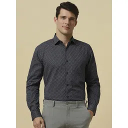 Allen Solly Men Spread Collar Geometric Printed Cotton Slim Fit Formal Shirt image 1
