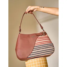 alt by zouk ZOUK Qutub Stripes Printed Leather Structured Handheld Bag-picture-27