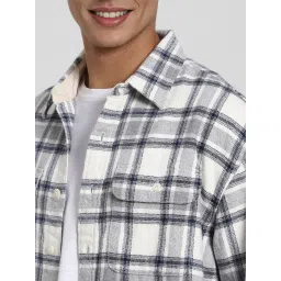 American Eagle White Regular fit Checks Shirt image 5