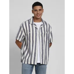 American Eagle White Regular fit Stripes Shirt-picture-41