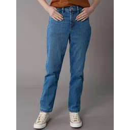 AMERICAN EAGLE OUTFITTERS Women Straight Fit Mid-Rise Light Fade Non Stretchable Jeans-image-36