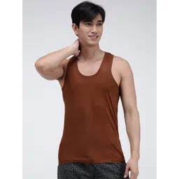 AMUL COMFY Sleeveless U Neck Innerwear Vests-picture-22