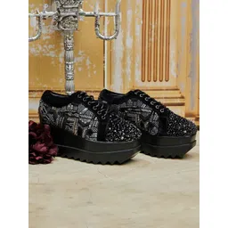 Anaar Women Printed Velvet Sneakers-picture-32