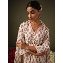 anayna Floral Printed Empire Pure Cotton Kurta with Trousers & With Dupatta-image-18